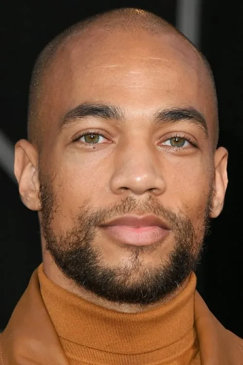 Kendrick Sampson interpretando a Self