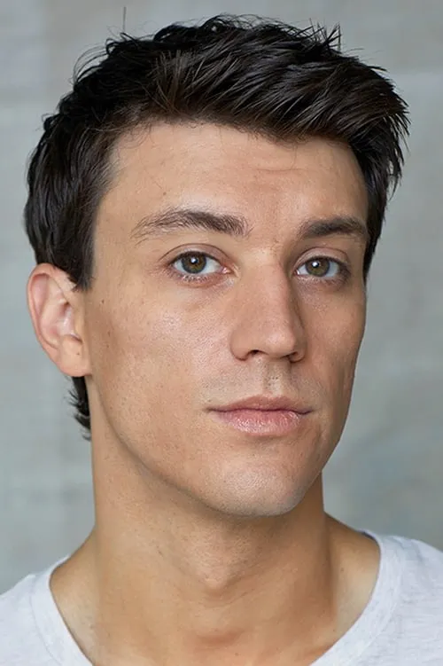 Foto de perfil del actor Kenneth Miller en el reparto