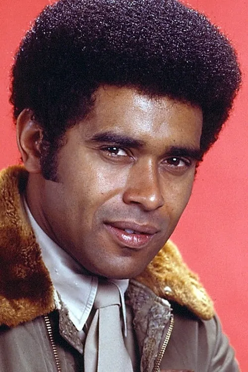 Actor Kenneth Washington