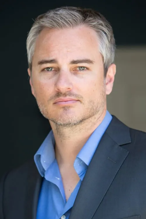 Kerr Smith interpretando a David Copeland