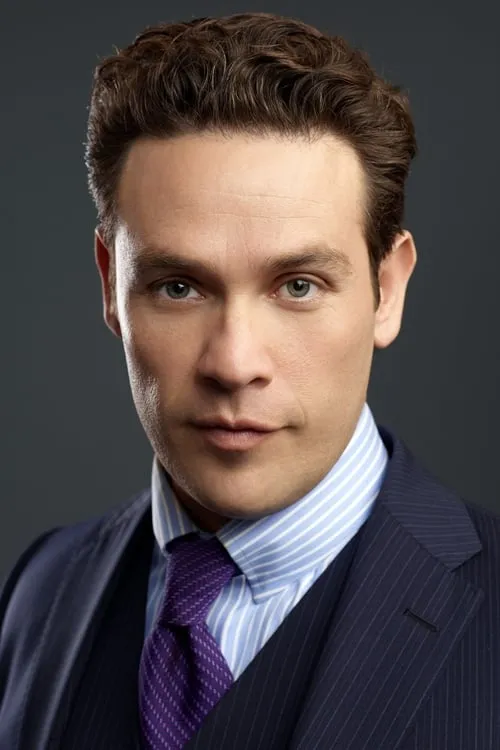 Foto de perfil del actor Kevin Alejandro en el reparto