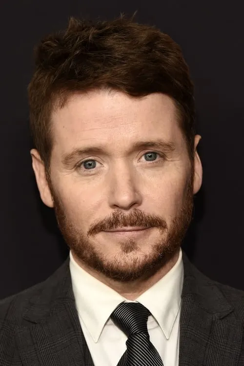 Kevin Connolly interpretando a Casey