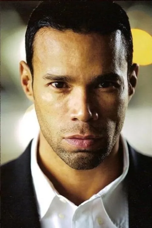 Actor Kevin Levrone