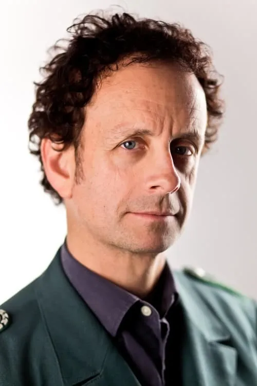 Kevin McDonald interpretando a Himself