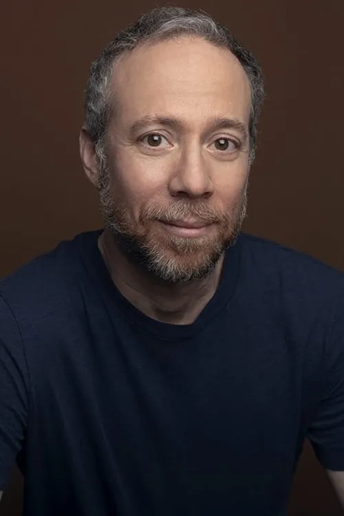 Foto de perfil del actor Kevin Sussman en el reparto