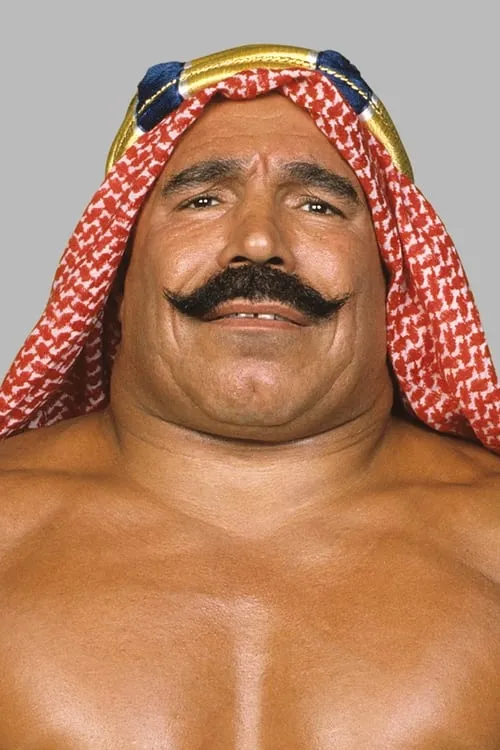 Khosrow Vaziri interpretando a The Iron Sheik