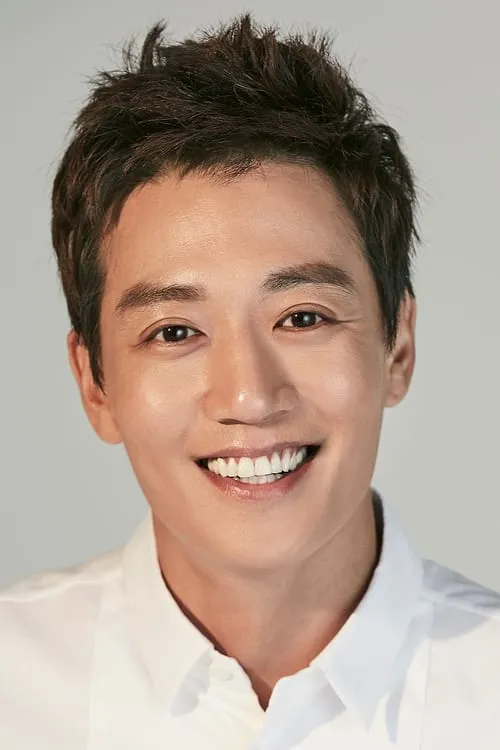 Actor Kim Rae-won