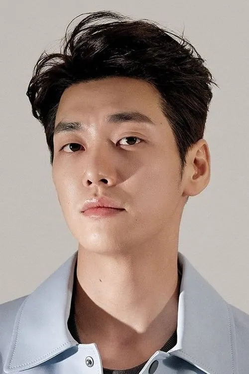 Foto de perfil del actor Kim Young-kwang en el reparto