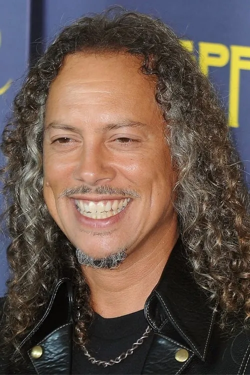 Kirk Hammett interpretando a Lead Guitar/Backing Vocals