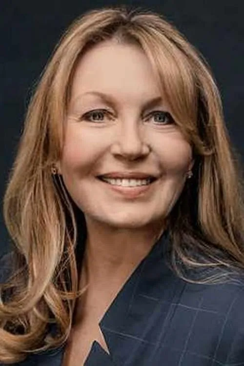 Kirsty Young interpretando a Self - Presenter