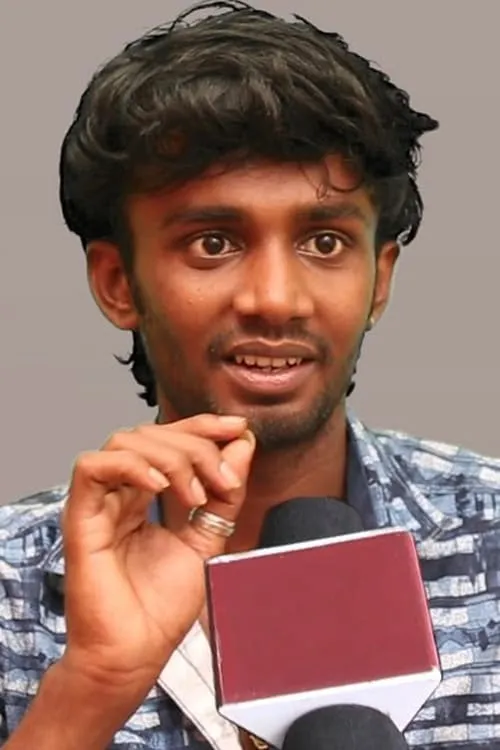 KPY Dheena interpretando a Salim