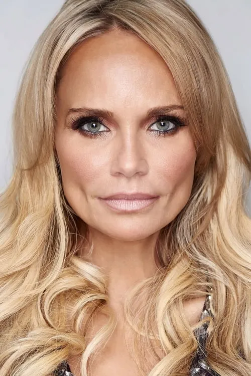 Kristin Chenoweth interpretando a Lorna Buchanan