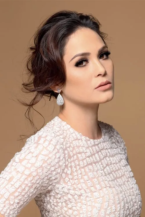 Actor Kristine Hermosa