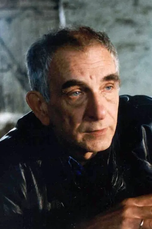 Foto de perfil del actor Krzysztof Kieślowski en el reparto