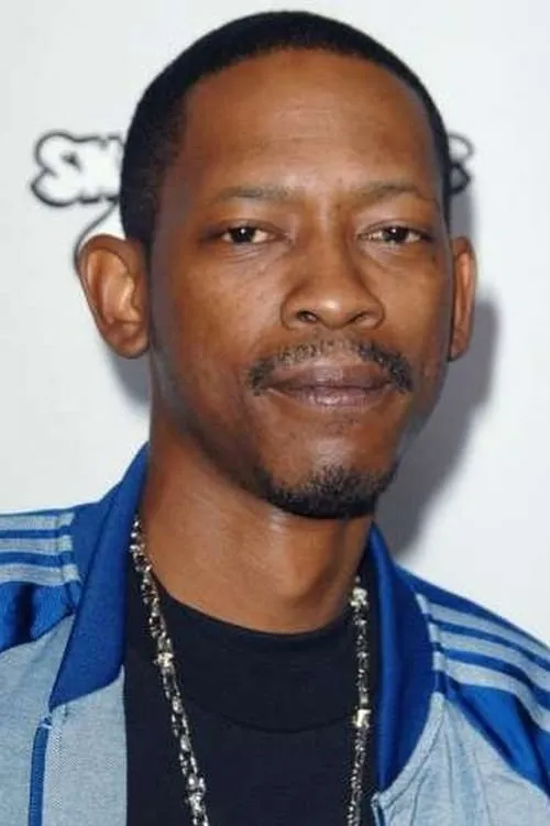 Kurupt interpretando a Raw-D