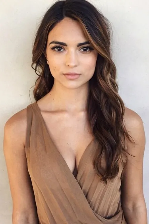 Kyra Santoro interpretando a Nadia