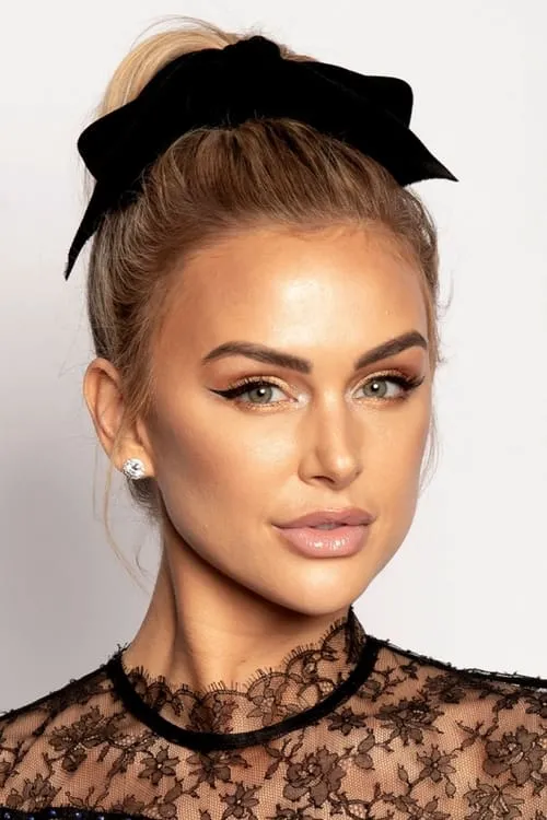 Lala Kent interpretando a Riley Cole