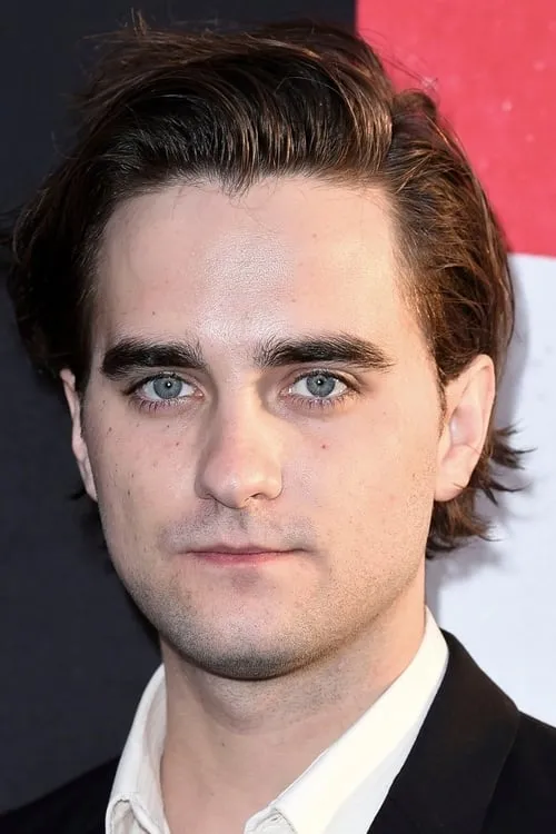 Landon Liboiron interpretando a Mo Learner