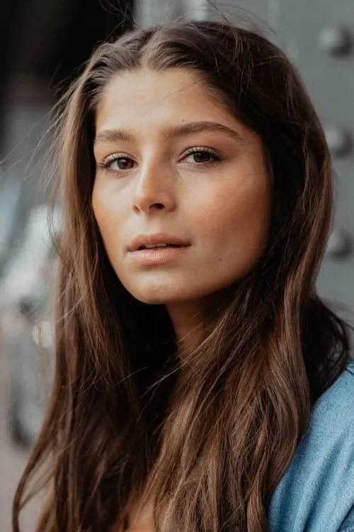 Actor Lara Aylin Winkler