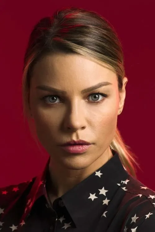 Lauren German interpretando a Mary