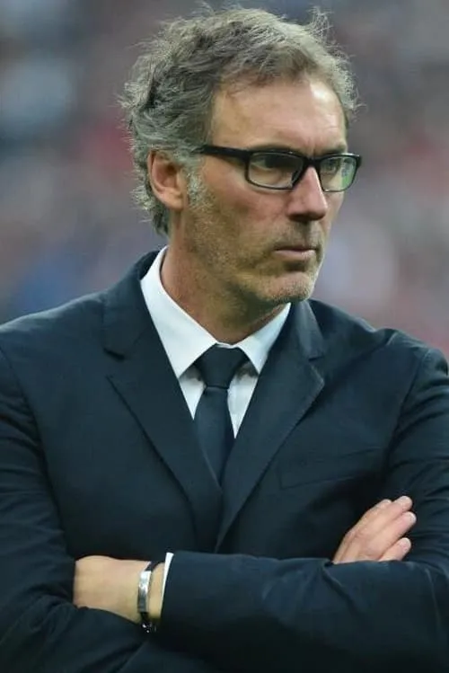 Laurent Blanc interpretando a 