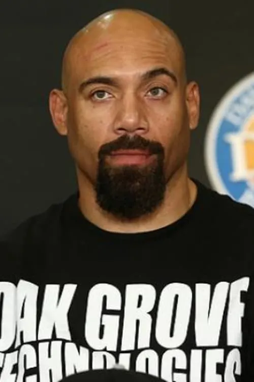 Lavar Johnson interpretando a Self