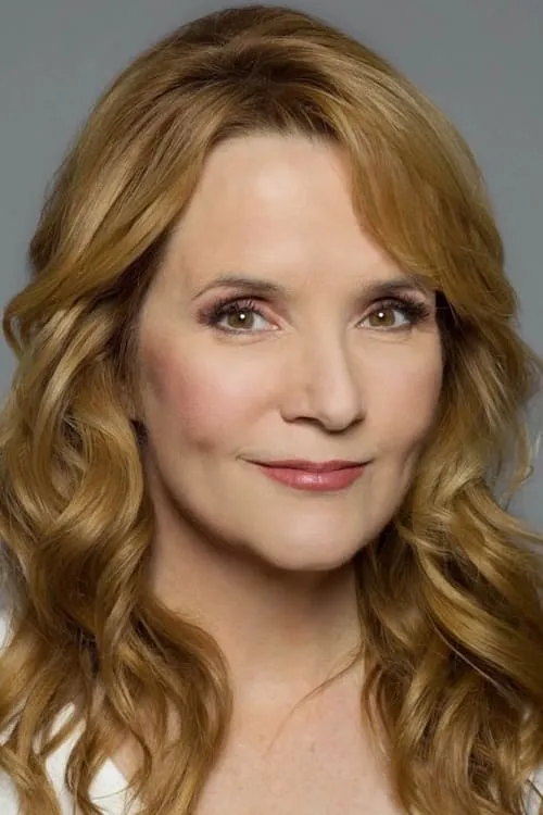 Violet Hilton ha trabajado con Lea Thompson en 1 ocasiones