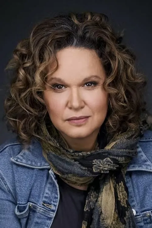 Leah Purcell interpretando a Carmel