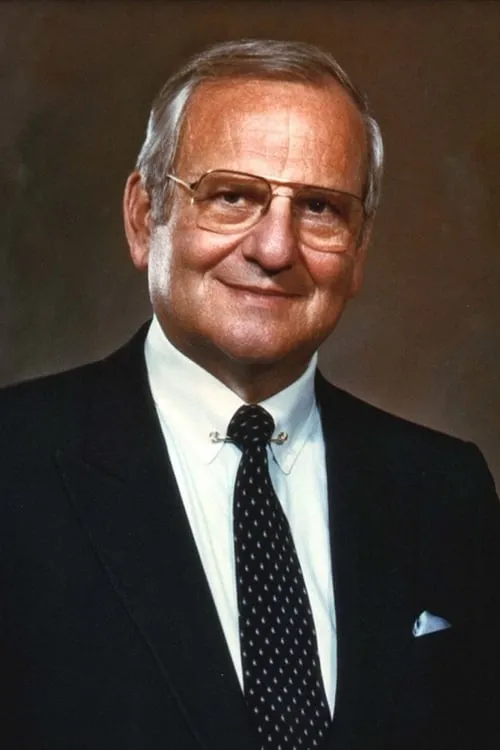 Lee Iacocca interpretando a Lee Iacocca