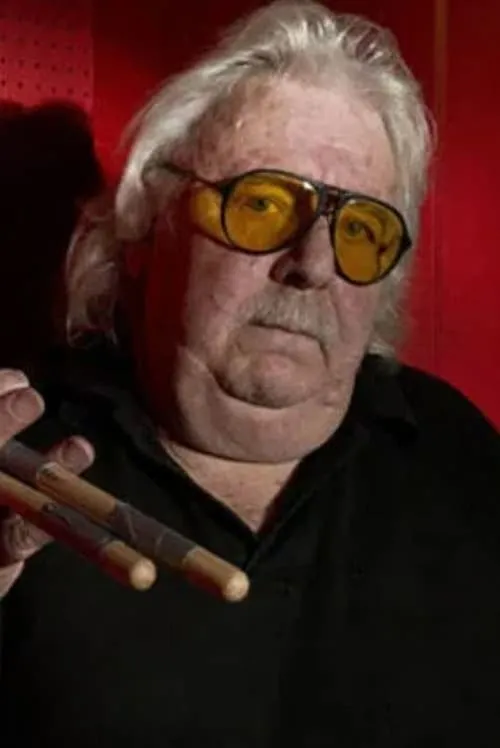 Actor Lee Kerslake