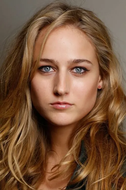 Leelee Sobieski interpretando a Sara Silver