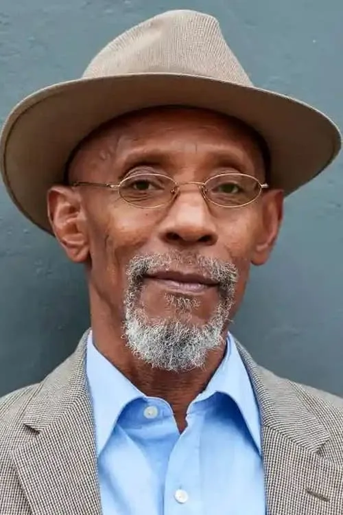 Linton Kwesi Johnson interpretando a Self