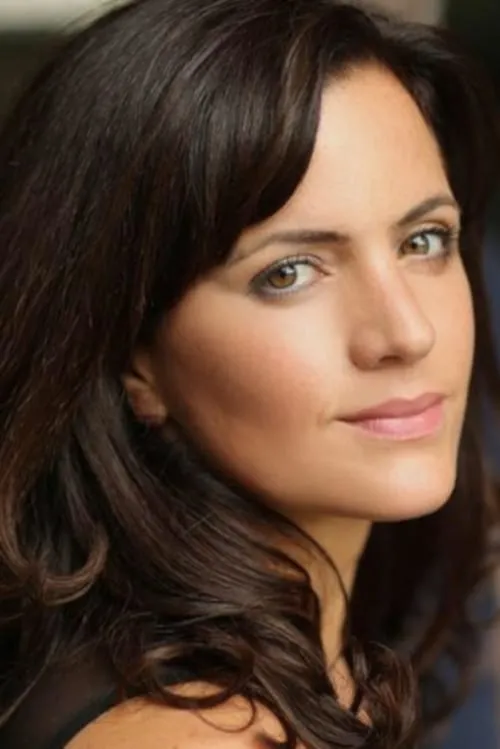 Actor Lisa Zahra