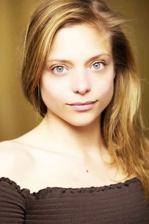 Foto de perfil del actor Lizzie Brocheré en el reparto