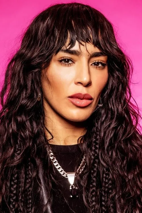 Loreen interpretando a Herself