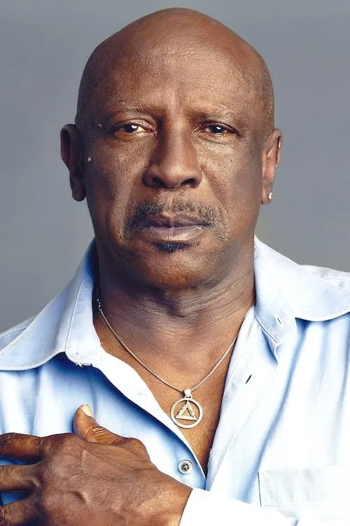 Foto de perfil del actor Louis Gossett Jr. en el reparto