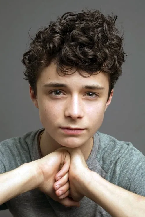 Foto de perfil del actor Lucas Jade Zumann en el reparto