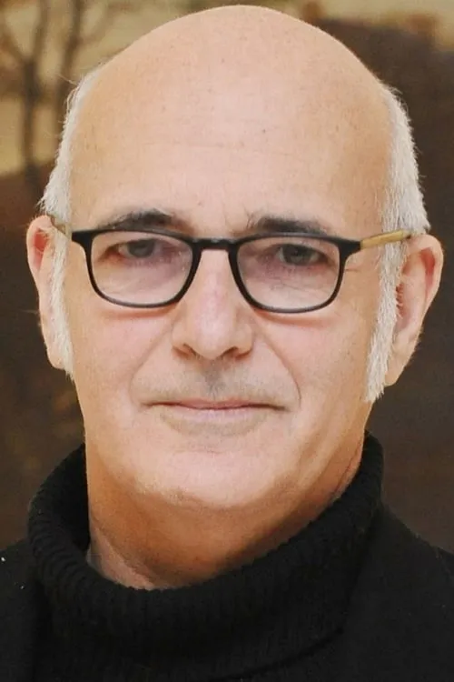 Ludovico Einaudi interpretando a Self