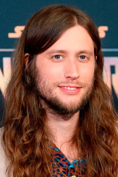 Ludwig Göransson interpretando a Self