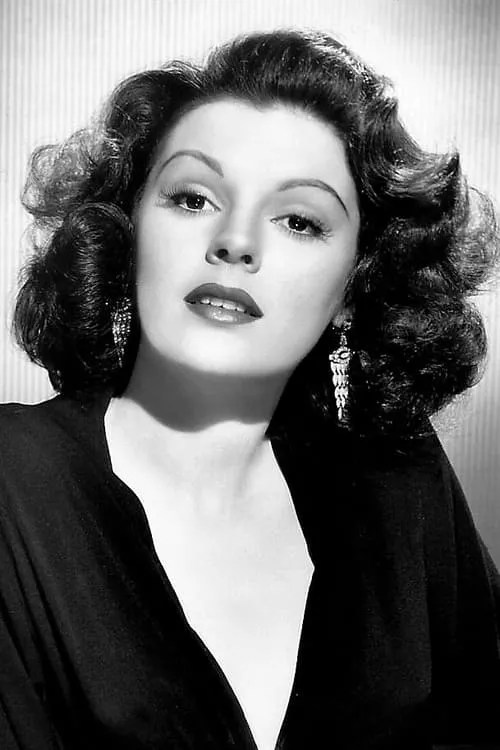 Diana Barrymore ha trabajado con Lynn Baggett en 2 ocasiones