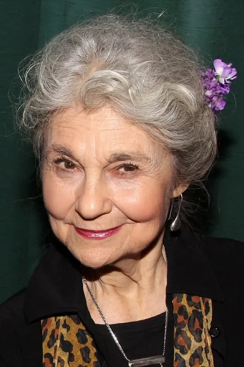 Actor Lynn Cohen