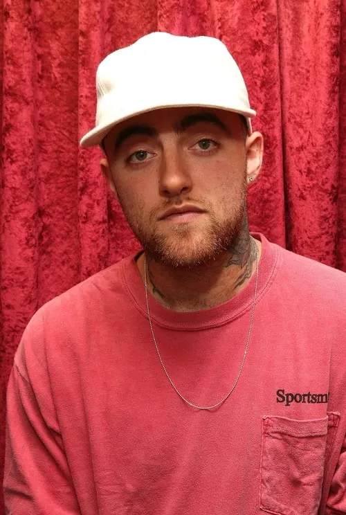 Mac Miller interpretando a Self