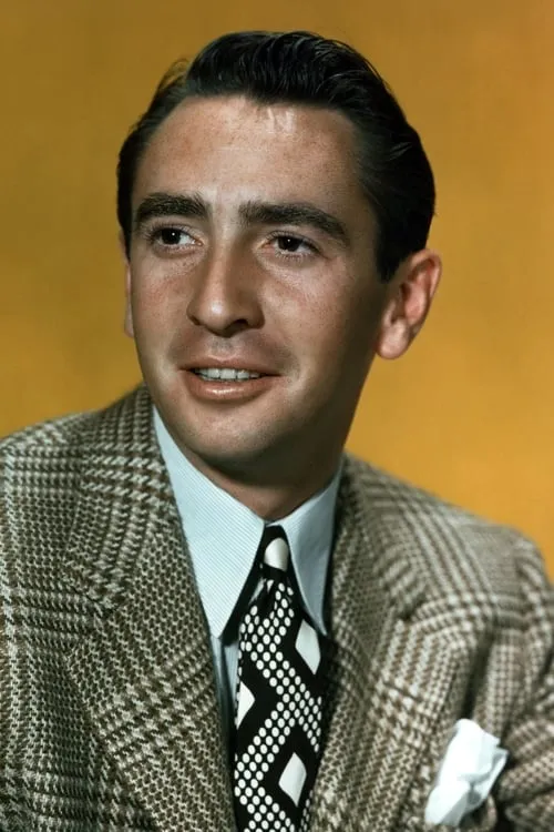 Foto de perfil del actor Macdonald Carey en el reparto