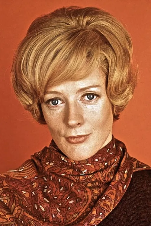 Maggie Smith interpretando a Patty Terwilliger Smith