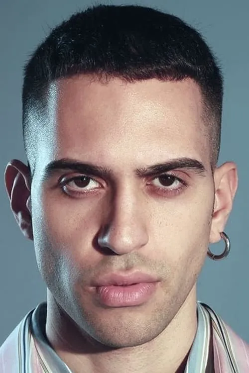 Mahmood interpretando a Self