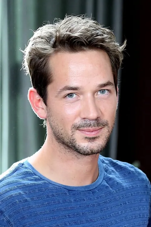 Actor Marc Benjamin