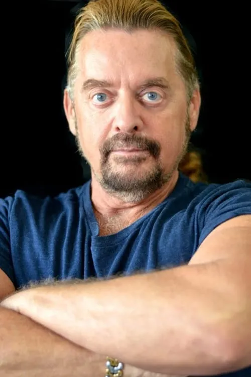 Foto de perfil del actor Marc Graue en el reparto