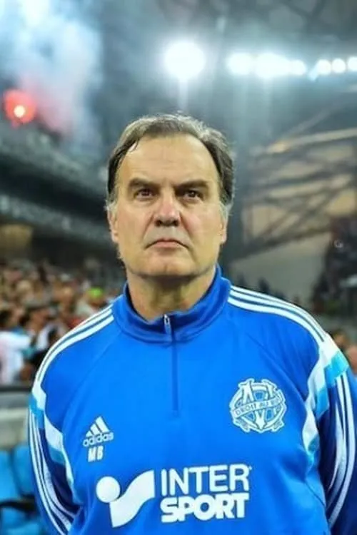 Marcelo Bielsa interpretando a Self