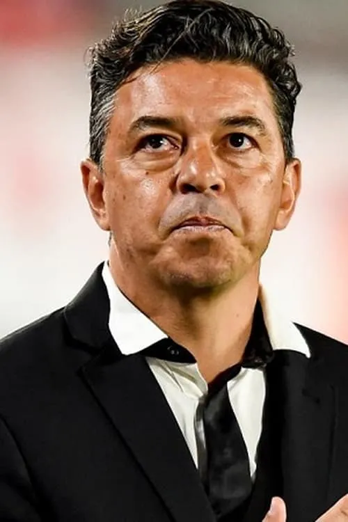 Marcelo Gallardo interpretando a 