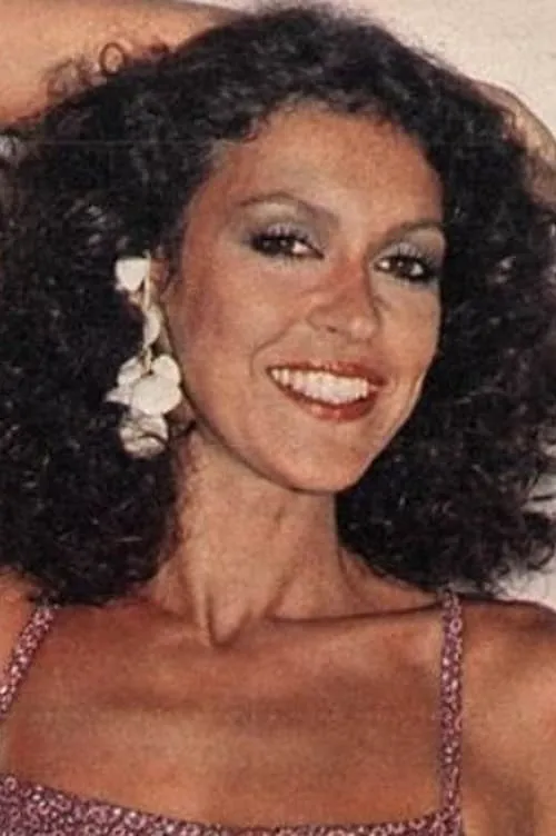 Márcia Rodrigues interpretando a Dolores